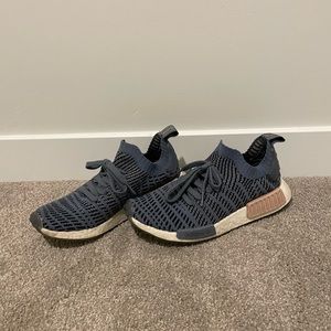 blue & pink women NMD!
